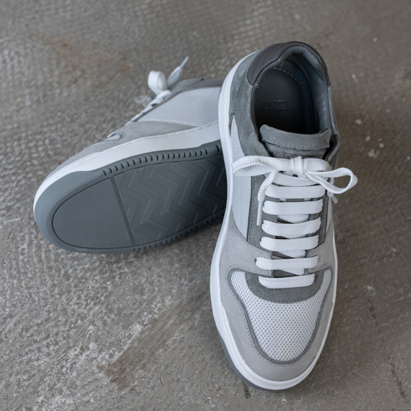 Grey & White Club Trainer